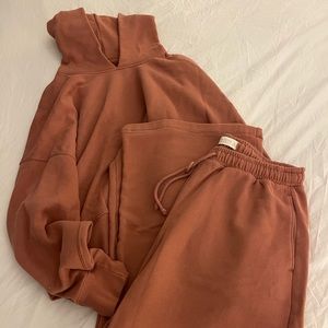 Abercrombie Essentials Sweat Set